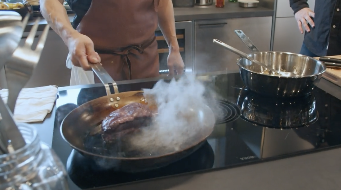 Carbon steel frying pan 32cm